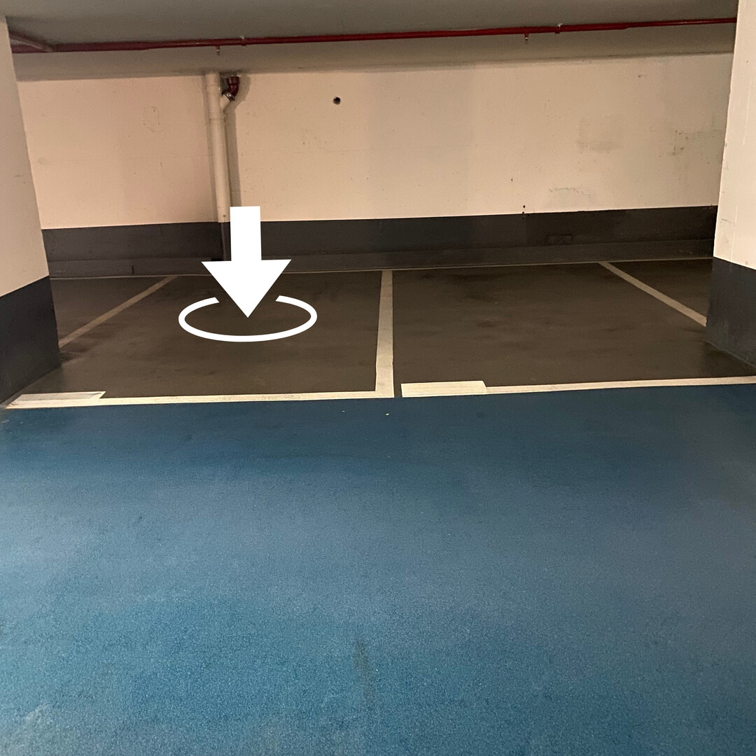 PARKING SPACE / LE MONTAIGNE RESIDENCE