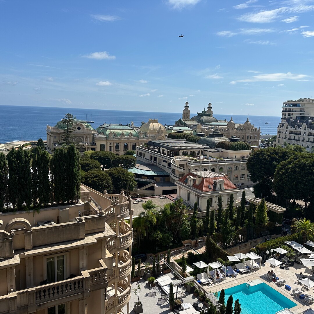 LES FLORALIES: FOR SALE STUDIO - TERRACE - SEA VIEW