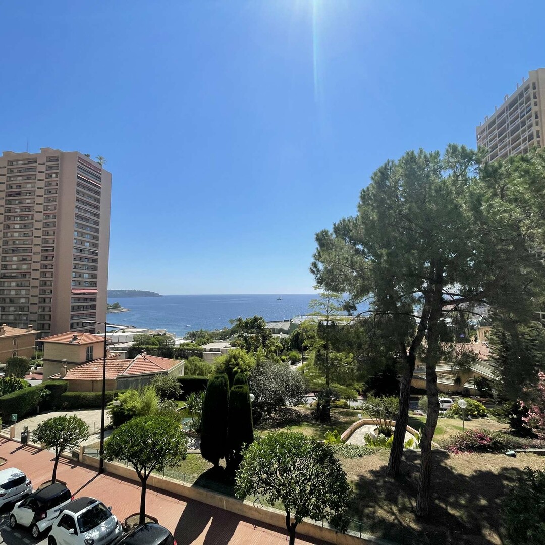 EXCLUSIVITY - LE TROCADERO - STUDIO