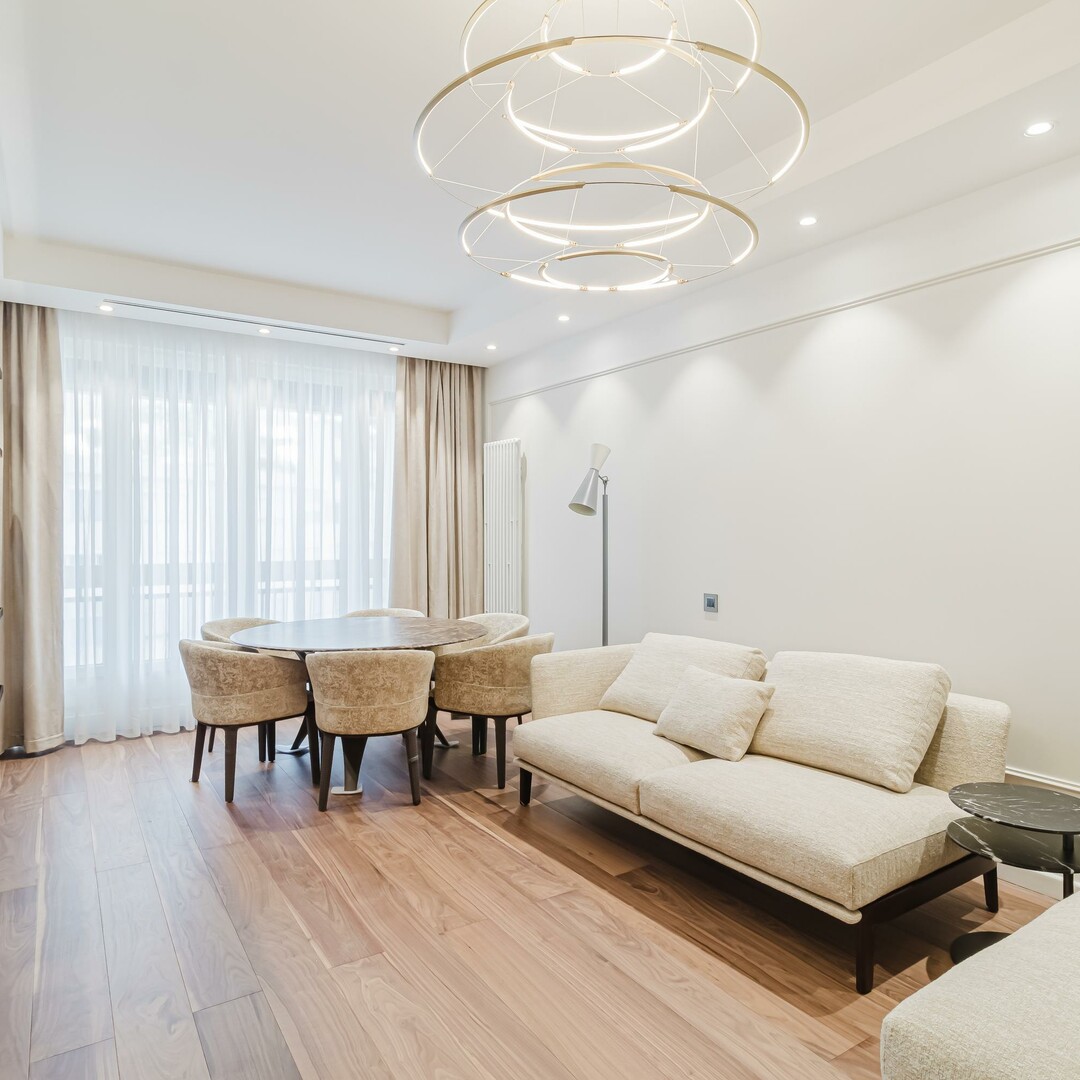 Elegant 2-bedroom apartment on Boulevard d'Italie