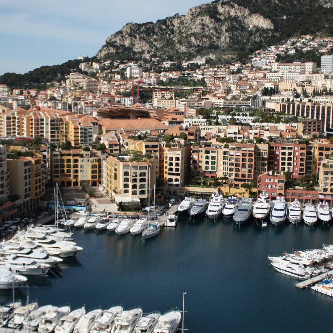 Lovely studio apartment with view of the port