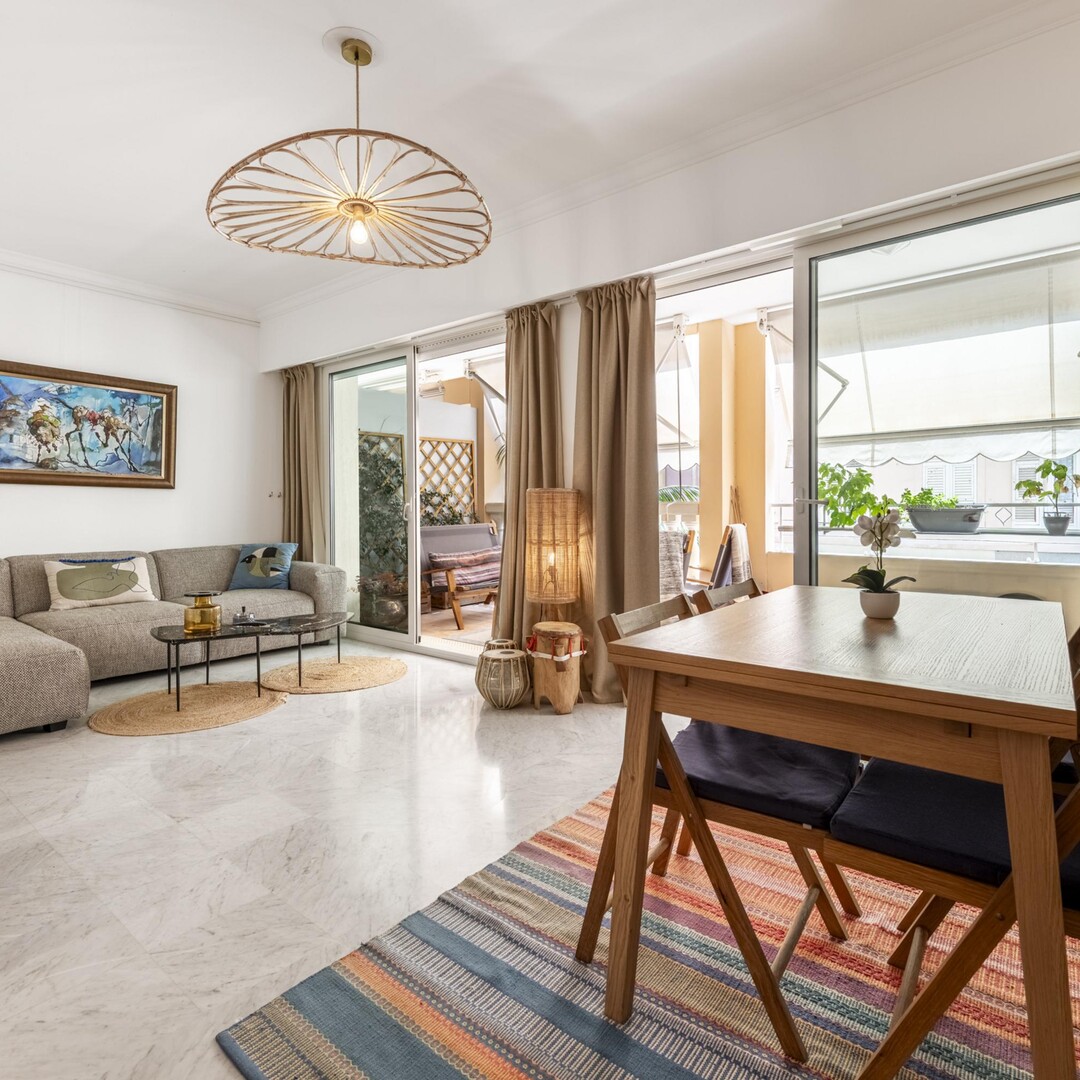 Spacious 1-bedroom apartment | La Condamine