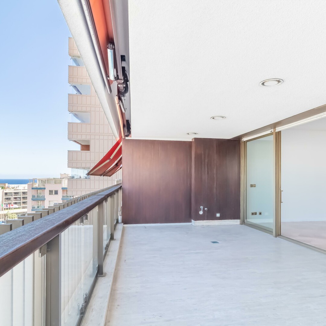 Elegant 2-bedroom apartment in the Golden Square