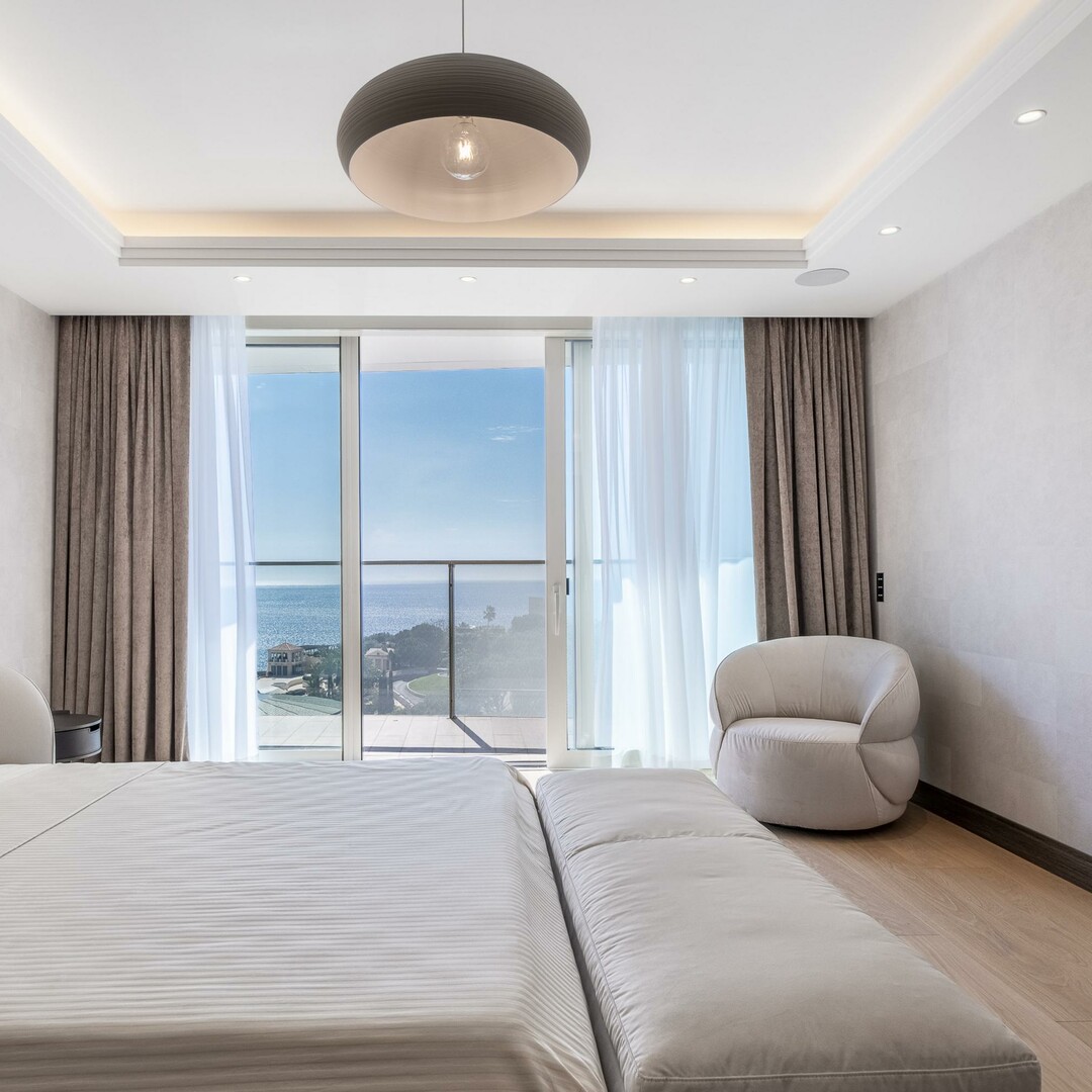 Beautiful family apartment in a brand-new residence  (co-exclusive listing)