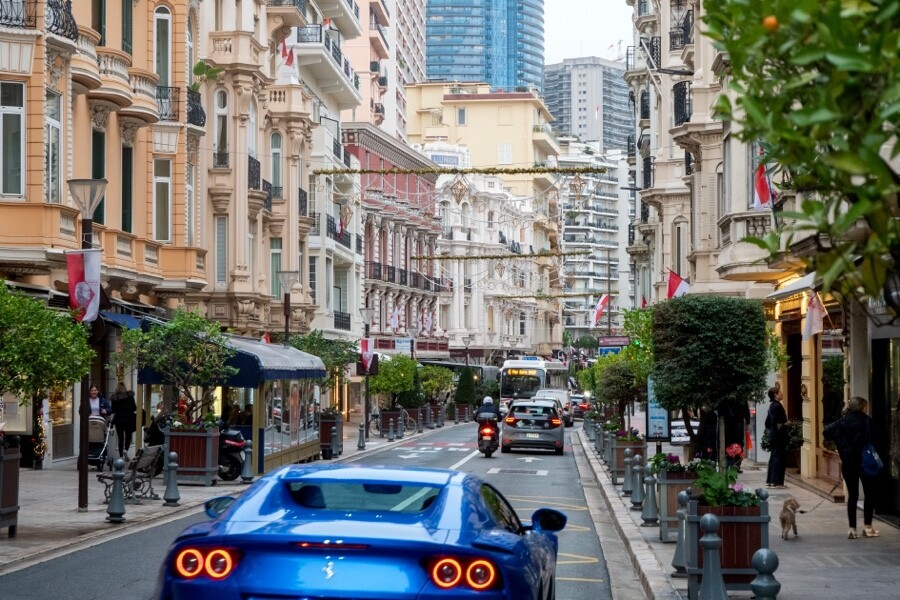 Magnificent shop near Casino