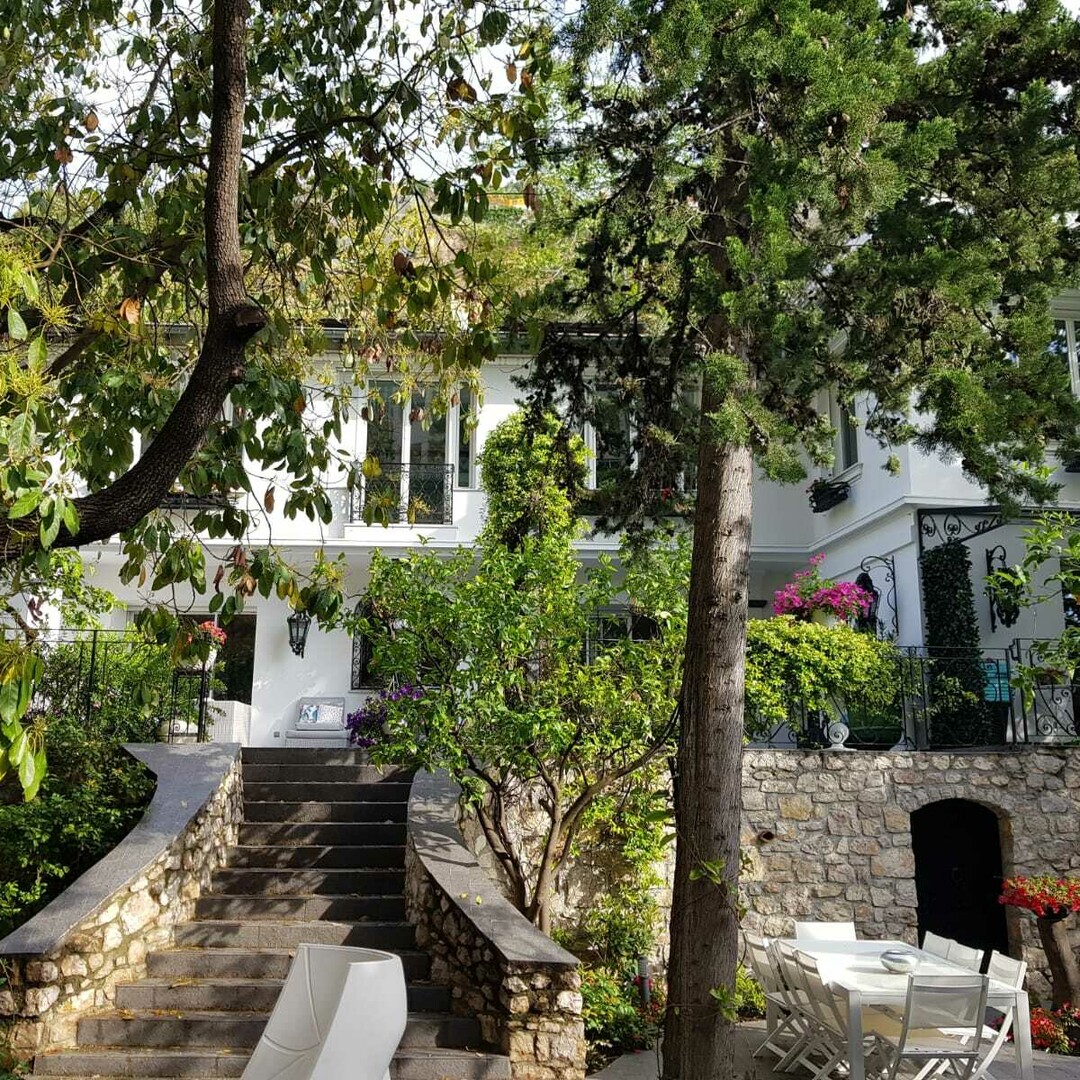 EXCEPTIONAL VILLA IN MONACO