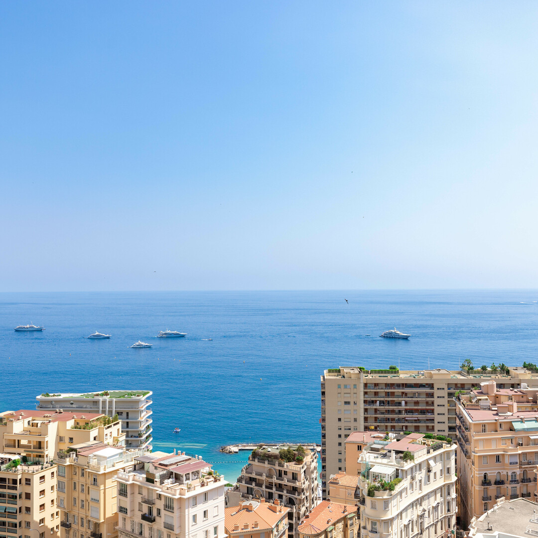 BEAUTIFUL 2 ROOM APARTMENT ON HIGH FLOOR