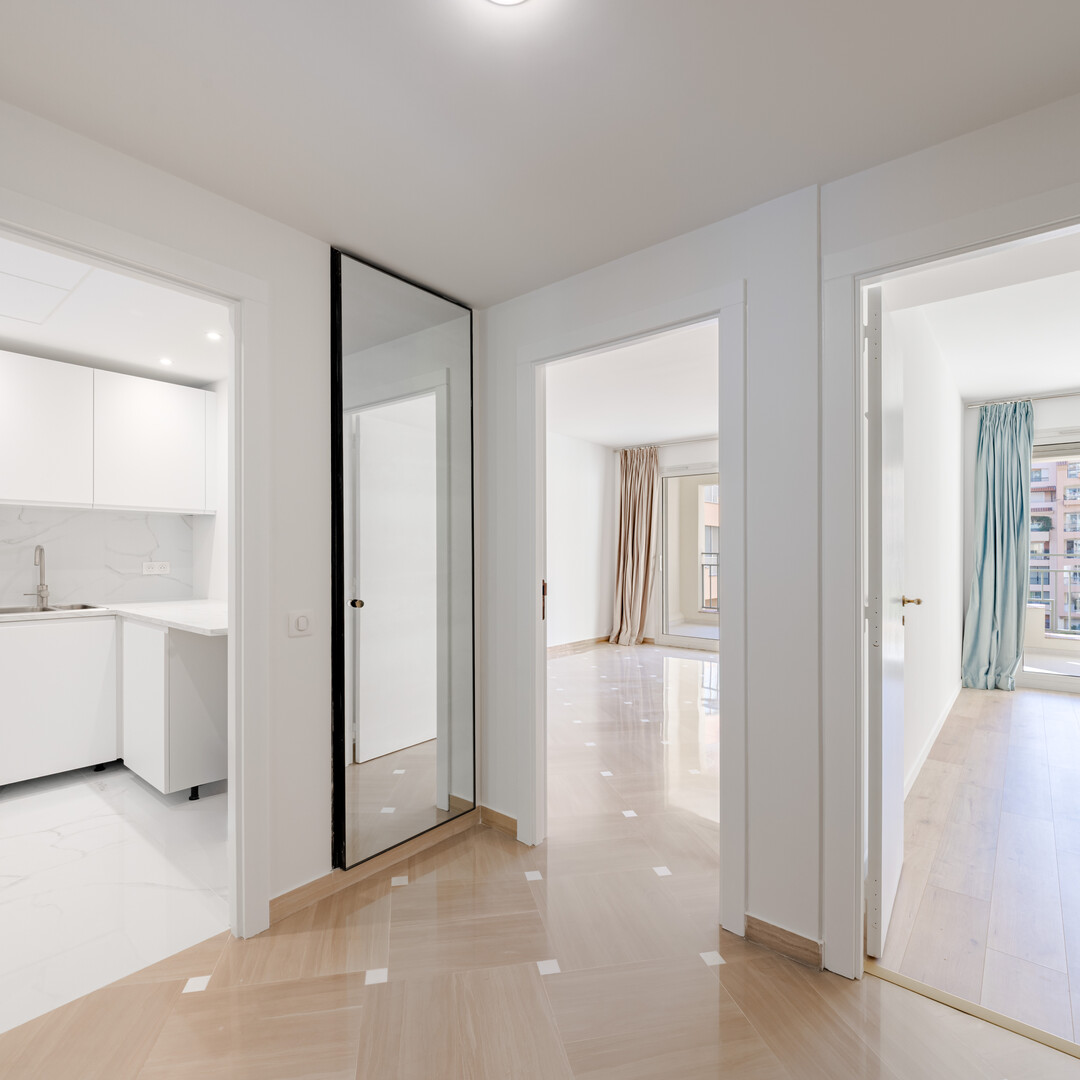 SPACIOUS 2-PIECE WITH GOOD PERFORMANCE