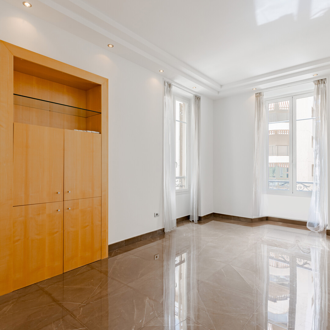 BEAUTIFUL CENTRAL OFFICE FOR SALE - MONTE-CARLO